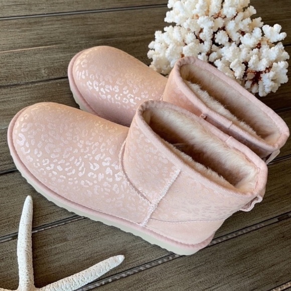 🌴🔆UGG- CLASSIC MINI SNOW LEOPARD BOOTS🔆🌴 - Picture 13 of 15